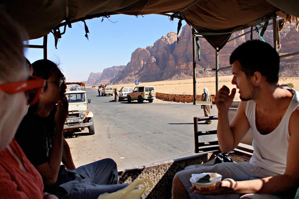 Wadi Rum Protected Area Camp Luaran gambar