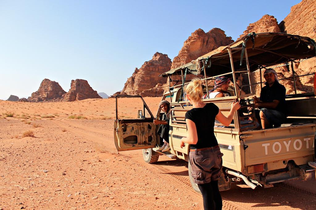 Wadi Rum Protected Area Camp Luaran gambar