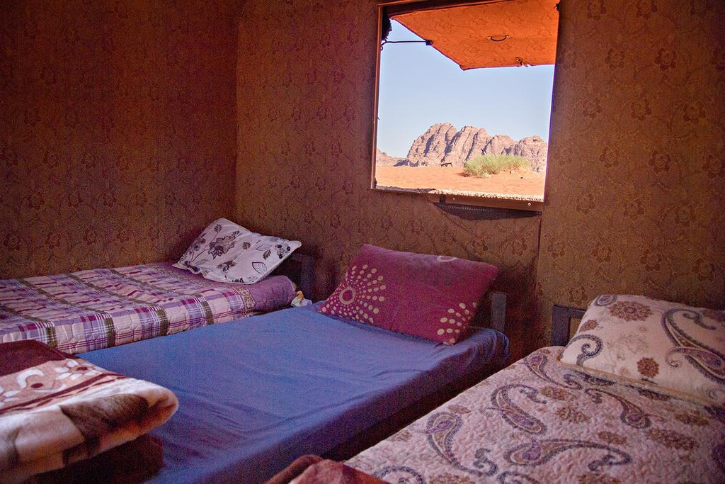 Wadi Rum Protected Area Camp Luaran gambar