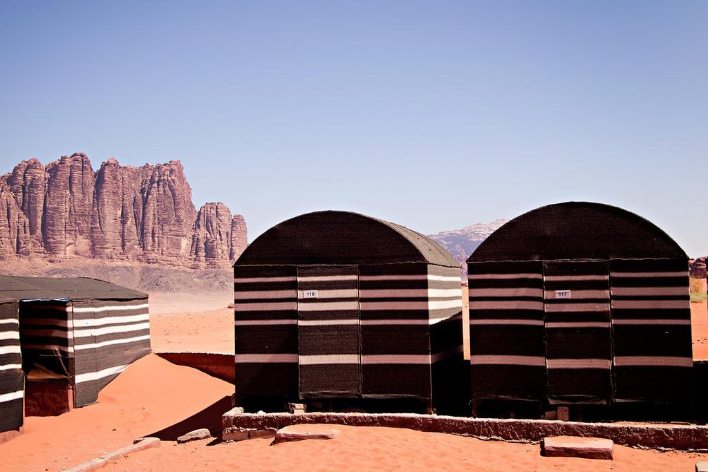 Wadi Rum Protected Area Camp Luaran gambar